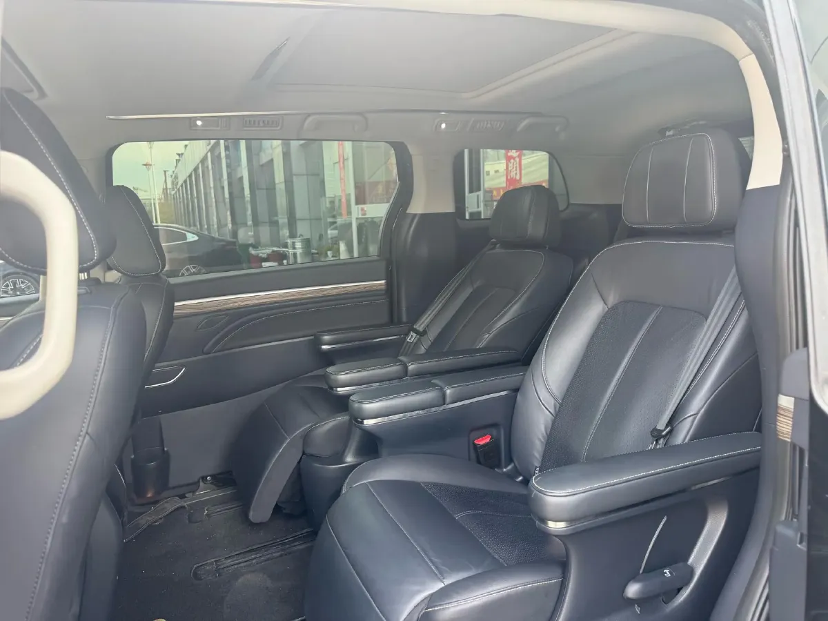 2023 GAC Trumpchi M8 2.0T 252HP L4 8AT,autocango,china used car exporter,china ev exporter,chinese used car exporter,chinese used ev exporter