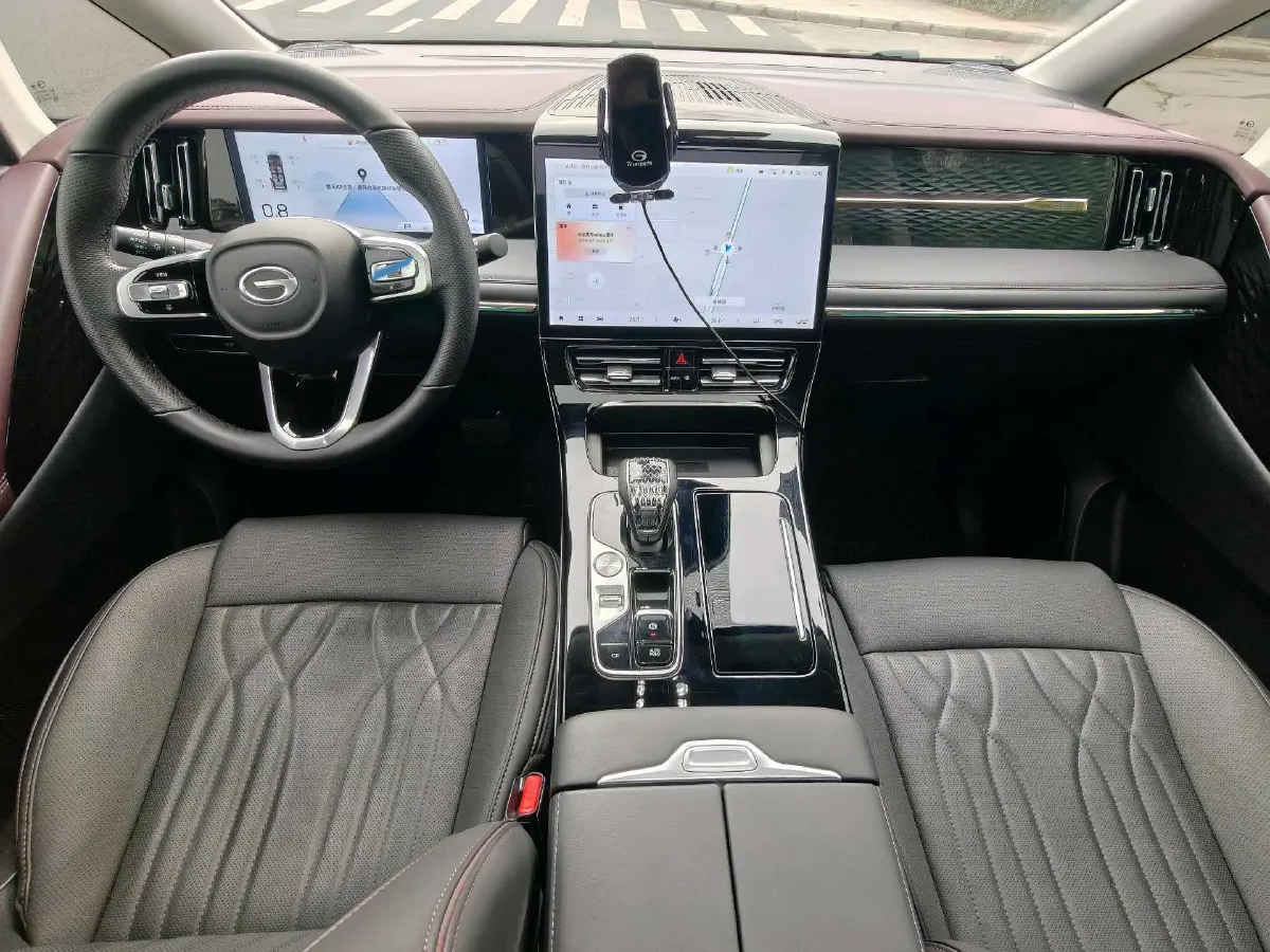 2024 GAC Trumpchi M8 2.0T 252HP L4 8AT,autocango,china used car exporter,china ev exporter,chinese used car exporter,chinese used ev exporter