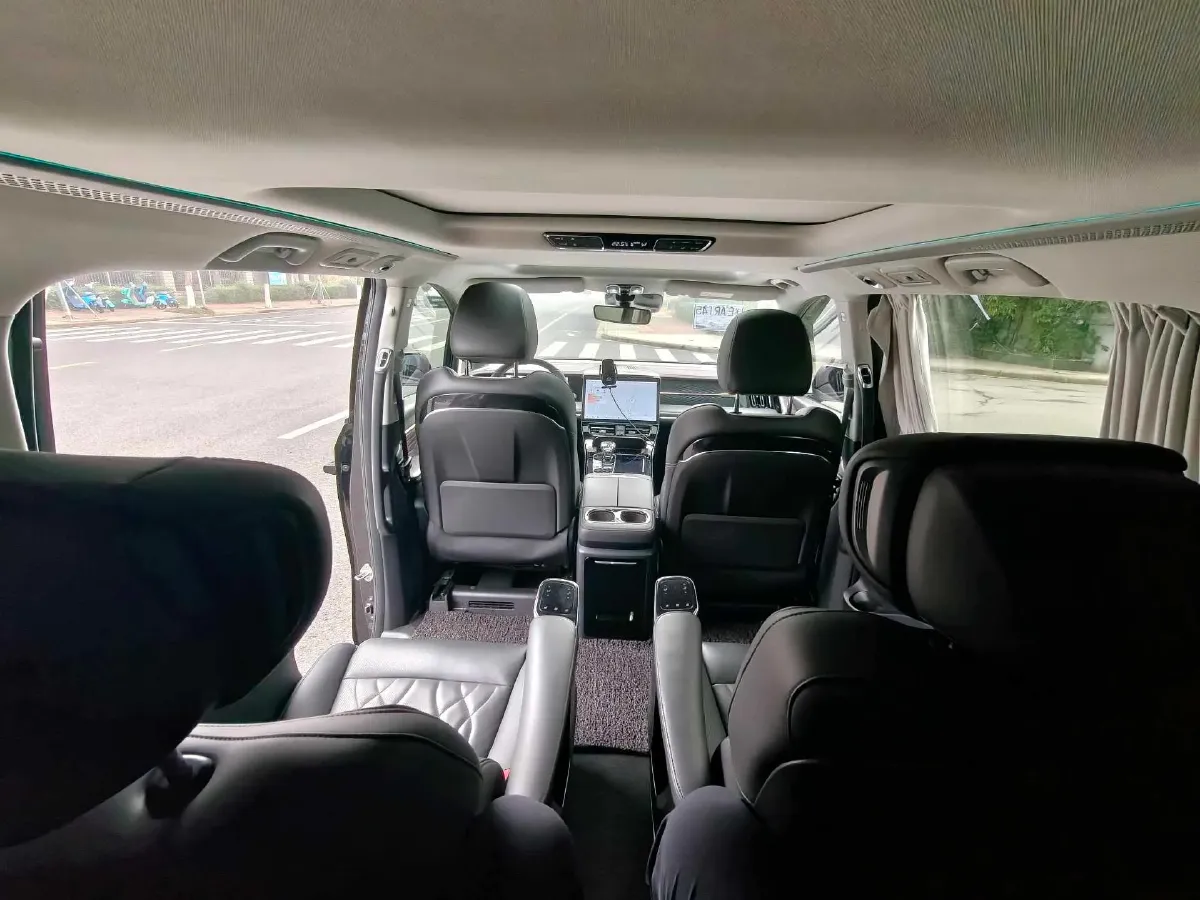 2024 GAC Trumpchi M8 2.0T 252HP L4 8AT,autocango,china used car exporter,china ev exporter,chinese used car exporter,chinese used ev exporter