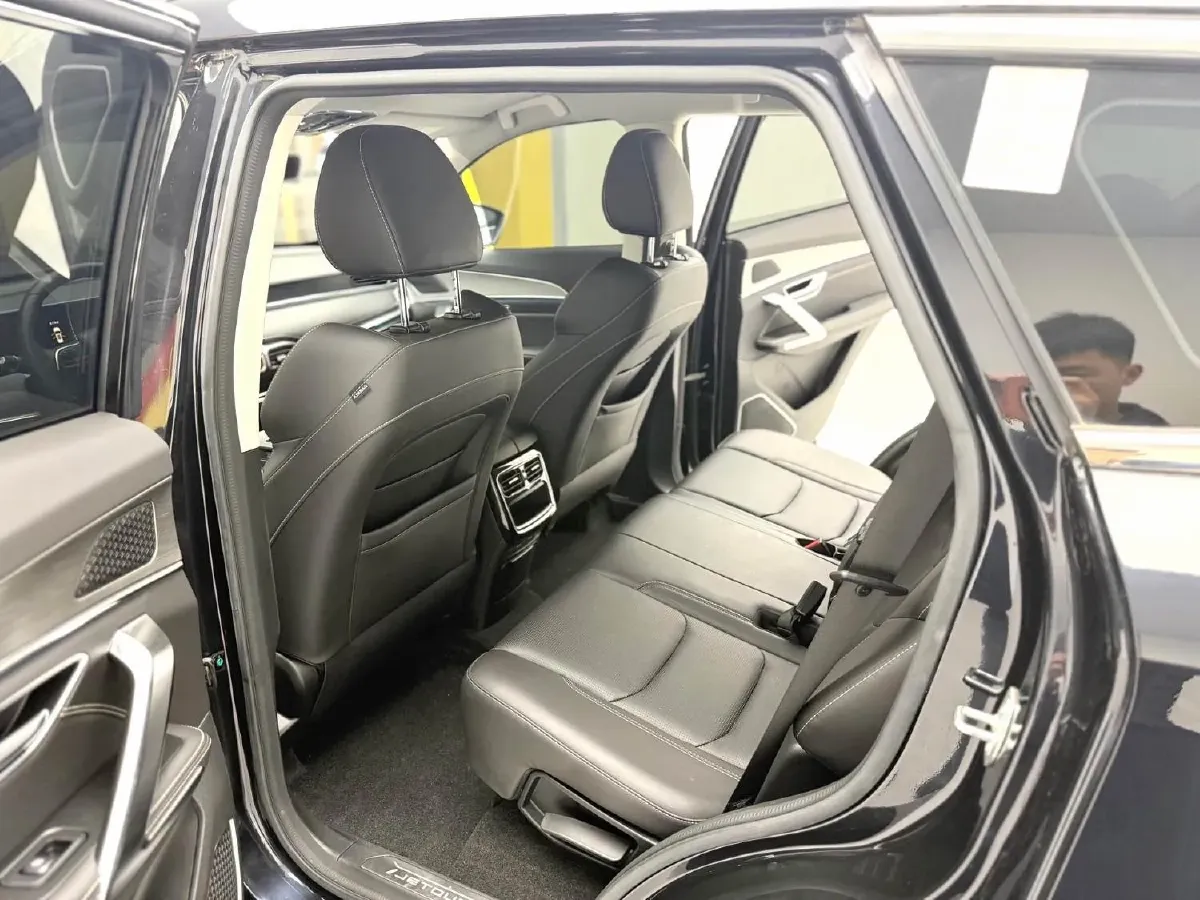 2021 Jetour X70 Plus 1.5T 156HP L4 6DCT,autocango,china used car exporter,china ev exporter,chinese used car exporter,chinese used ev exporter