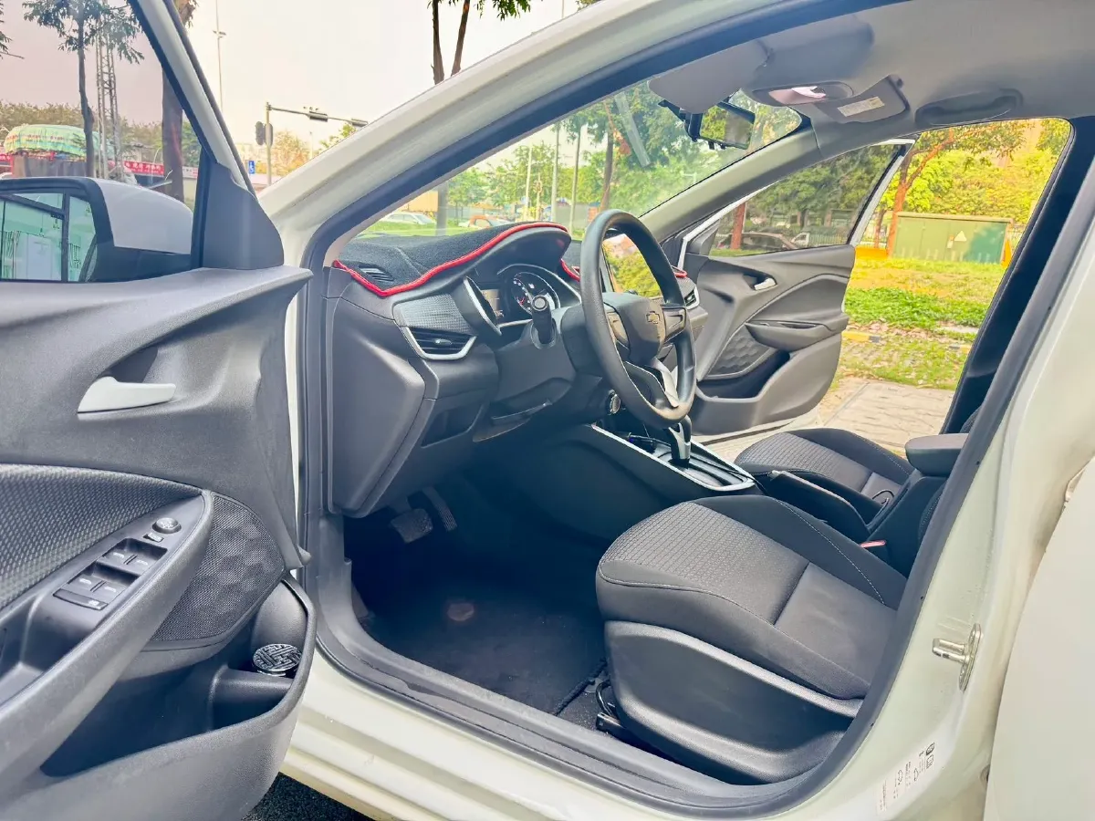 2021 Chevrolet Cavalier 1.0T 125HP L3 6AT,autocango,china used car exporter,china ev exporter,chinese used car exporter,chinese used ev exporter