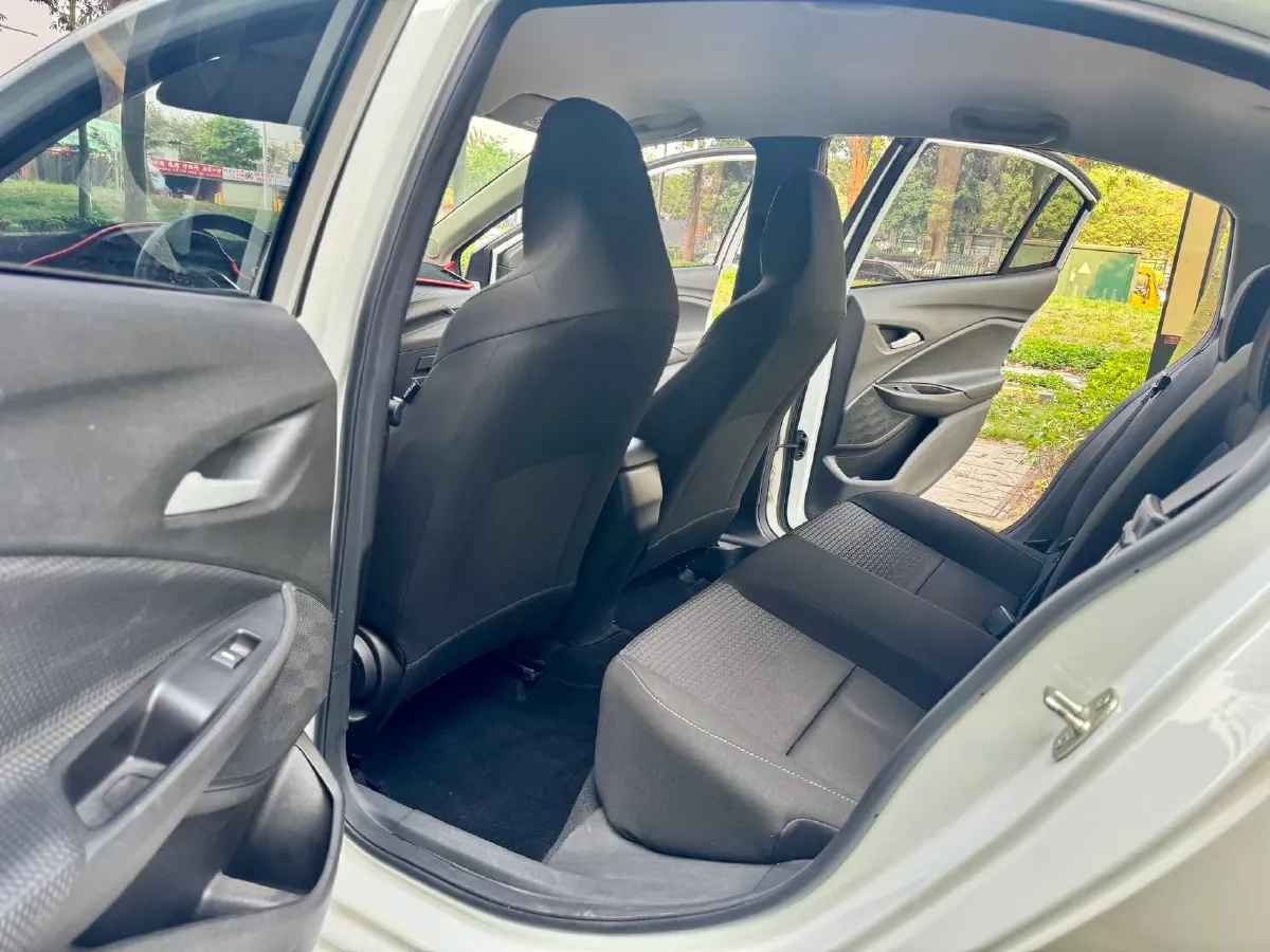 2021 Chevrolet Cavalier 1.0T 125HP L3 6AT,autocango,china used car exporter,china ev exporter,chinese used car exporter,chinese used ev exporter