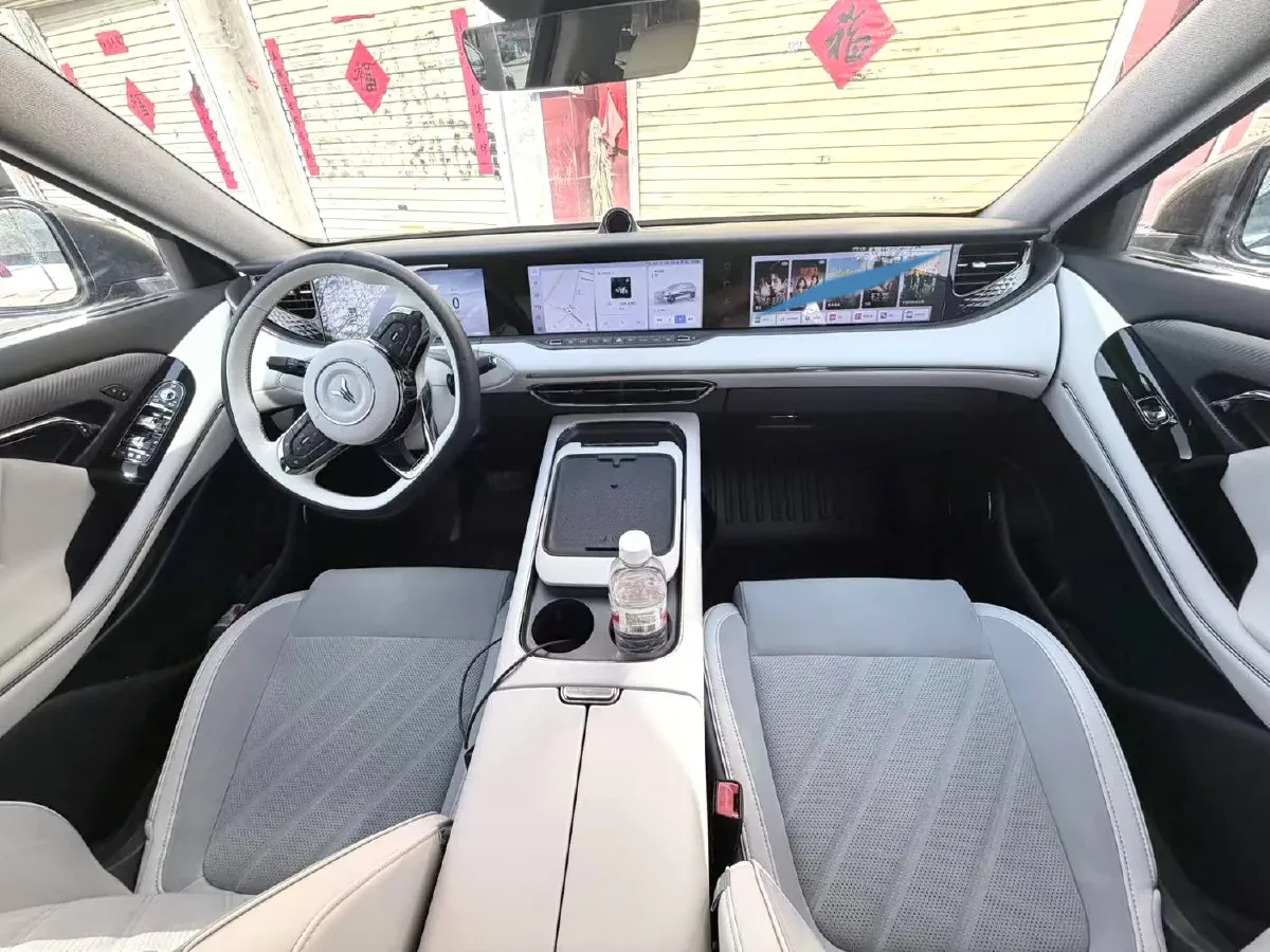 2025 Voyah FREE 1.5T 150HP L4 REEV 43KWH,autocango,china used car exporter,china ev exporter,chinese used car exporter,chinese used ev exporter