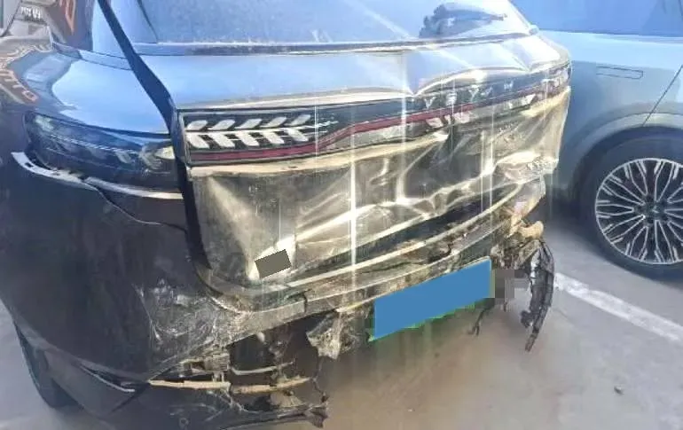 2025 Voyah FREE 1.5T 150HP L4 REEV 43KWH,autocango,china used car exporter,china ev exporter,chinese used car exporter,chinese used ev exporter