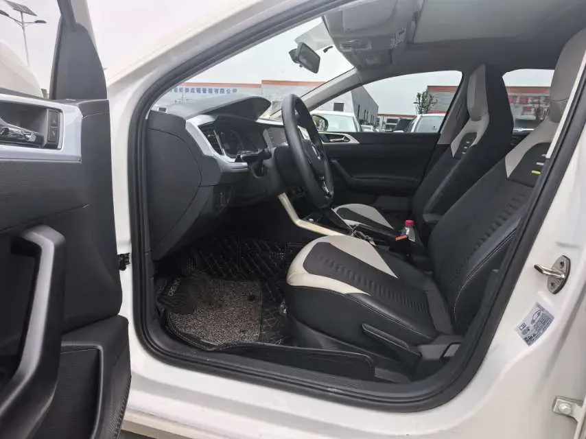 2021 Haval H6 1.5T 169HP L4 7DCT,autocango,china used car exporter,china ev exporter,chinese used car exporter,chinese used ev exporter