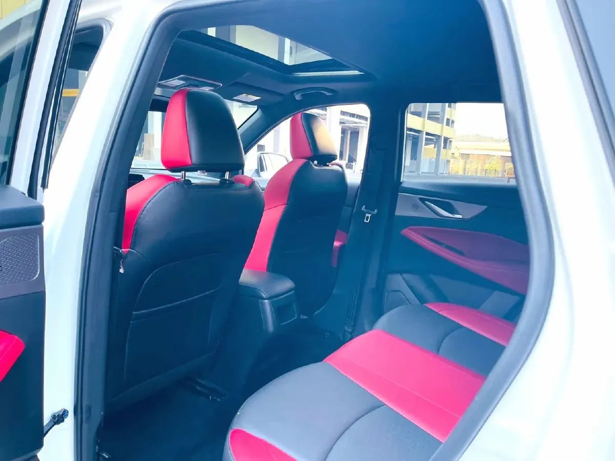 2023 ChangAn CS35 Plus 1.4T 160HP L4 7DCT,autocango,china used car exporter,china ev exporter,chinese used car exporter,chinese used ev exporter