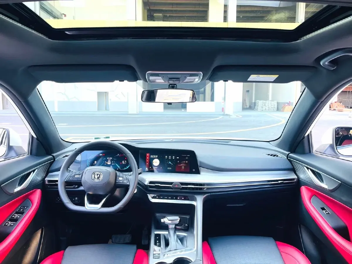 2023 ChangAn CS35 Plus 1.4T 160HP L4 7DCT,autocango,china used car exporter,china ev exporter,chinese used car exporter,chinese used ev exporter