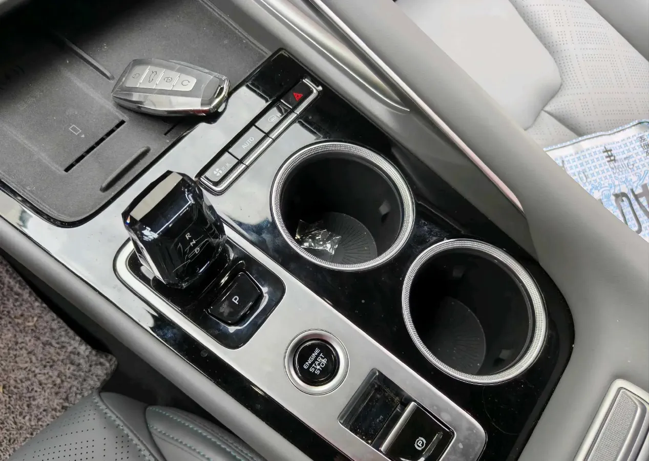 2026 Geely Azkarra 1.5T 181HP L4 7DCT,autocango,china used car exporter,china ev exporter,chinese used car exporter,chinese used ev exporter