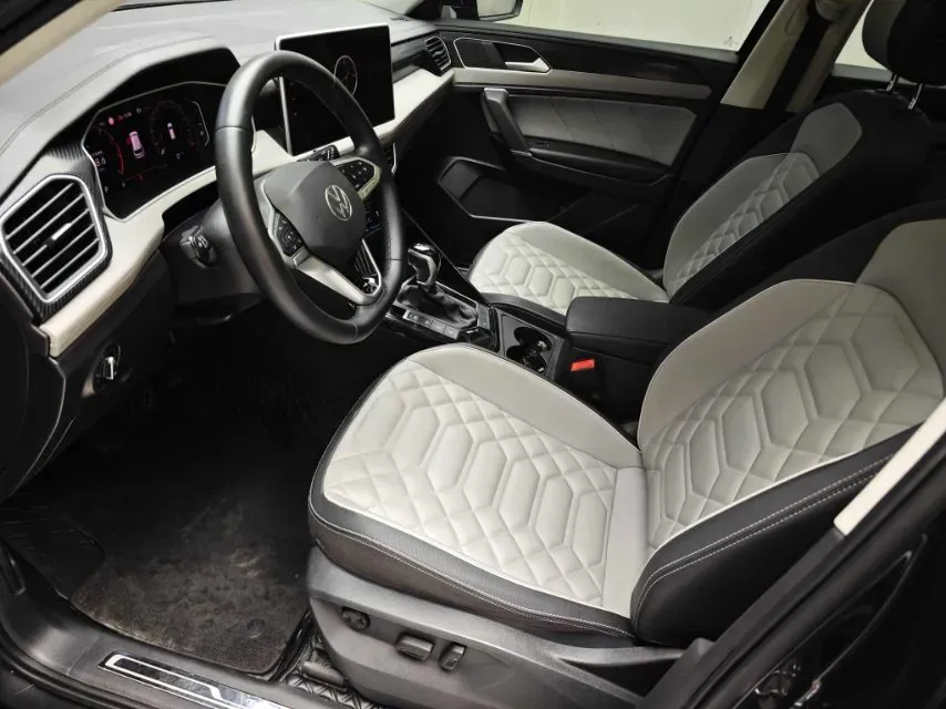 2024 Volkswagen Tayron 2.0T 186HP L4 7DCT,autocango,china used car exporter,china ev exporter,chinese used car exporter,chinese used ev exporter