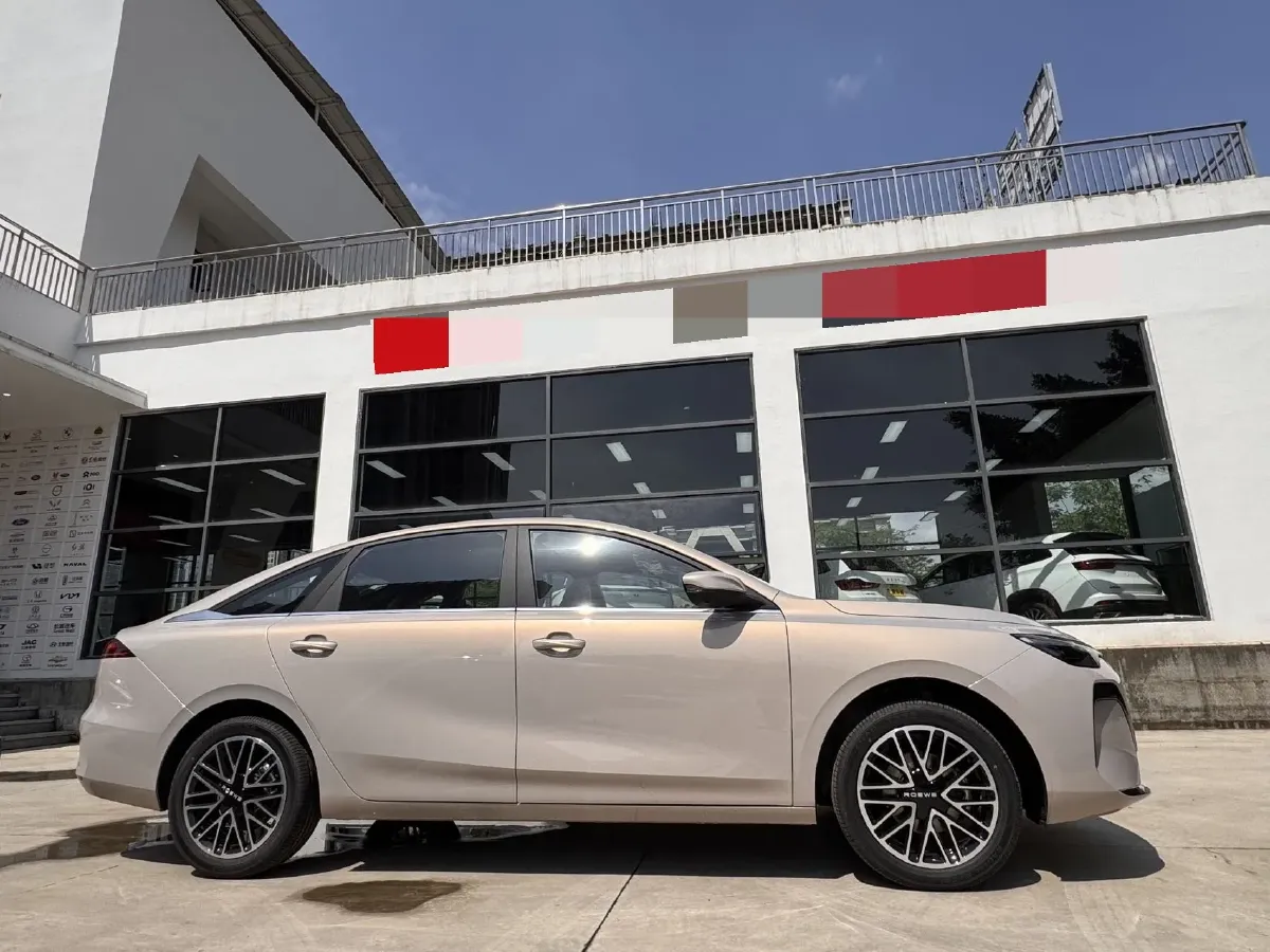 2021 Roewe i5 1.5L 120HP L4 CVT,autocango,china used car exporter,china ev exporter,chinese used car exporter,chinese used ev exporter