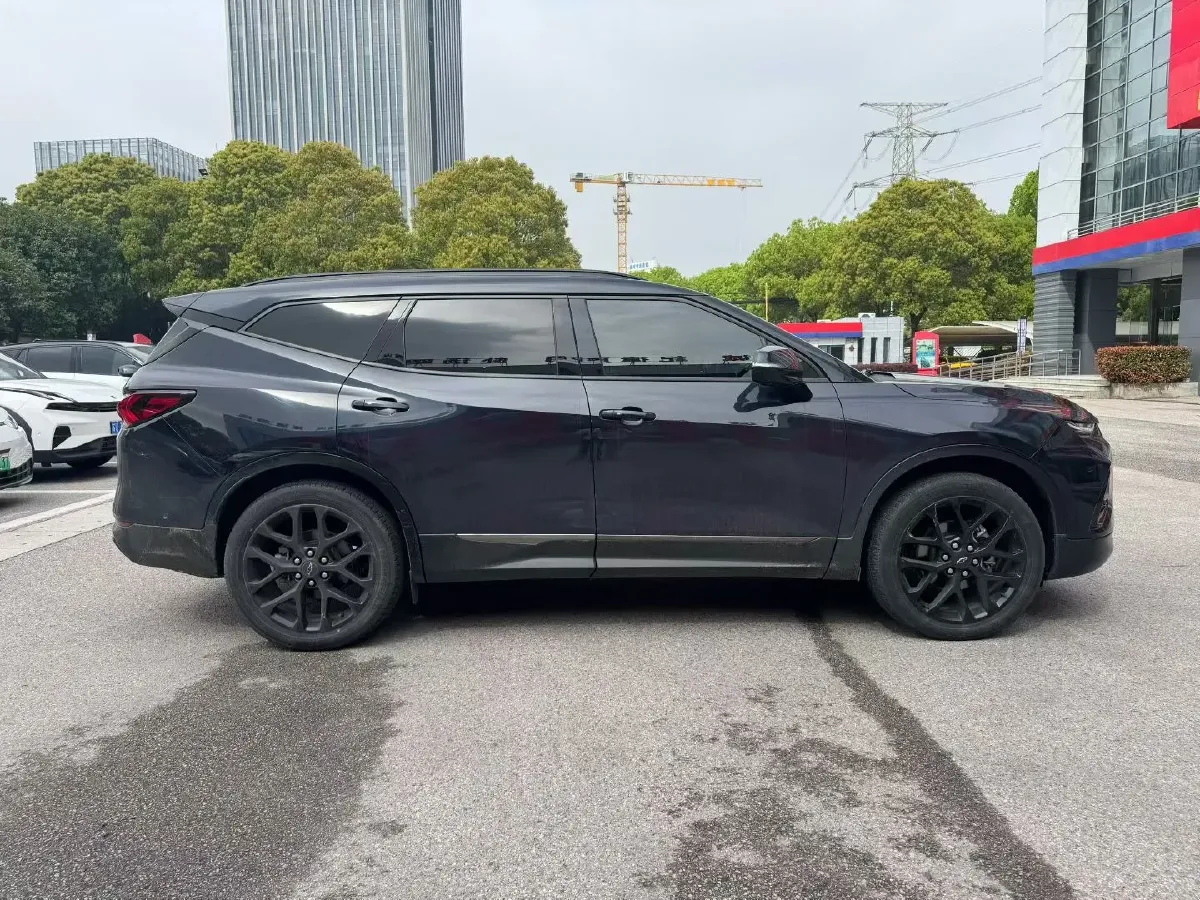 2021 Buick GL8 2.0T 237HP L4 9AT,autocango,china used car exporter,china ev exporter,chinese used car exporter,chinese used ev exporter