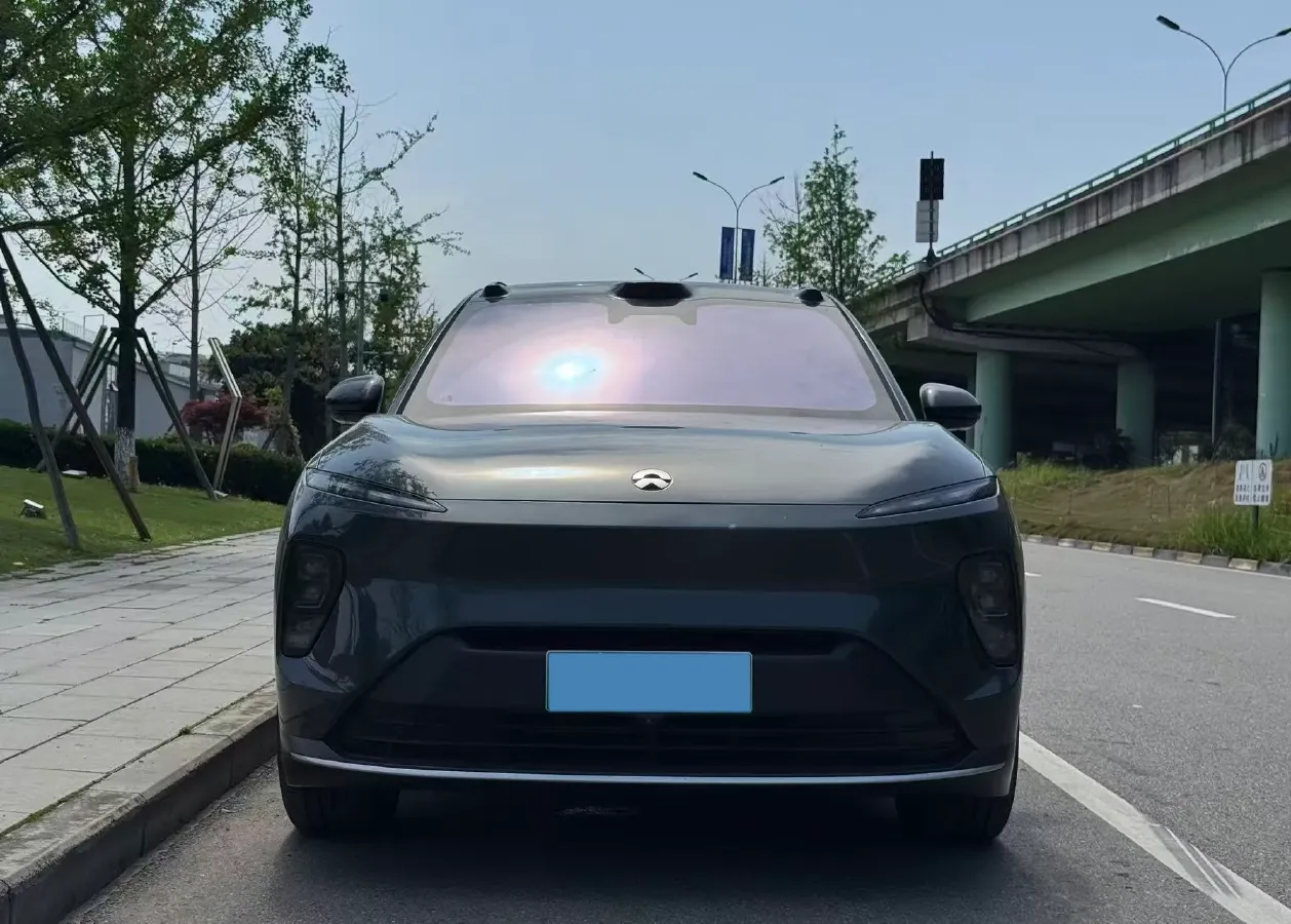 2024 Porsche Macan All-Electric BEV 100KWH,autocango,china used car exporter,china ev exporter,chinese used car exporter,chinese used ev exporter