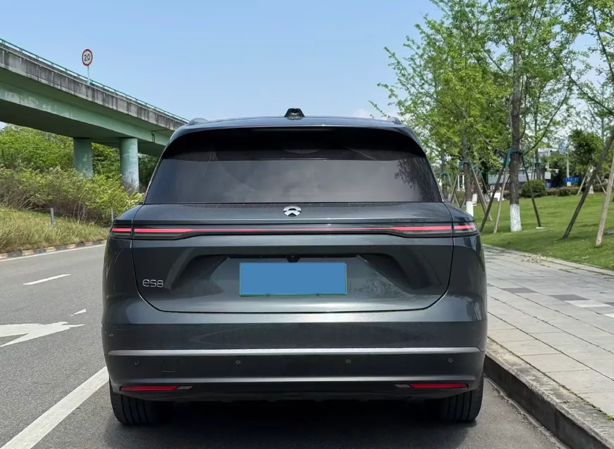 2024 Porsche Macan All-Electric BEV 100KWH,autocango,china used car exporter,china ev exporter,chinese used car exporter,chinese used ev exporter