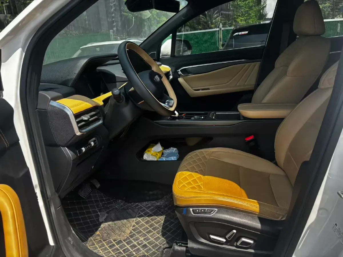 2023 Geely Okavango L 2.0T 218HP L4 7DCT,autocango,china used car exporter,china ev exporter,chinese used car exporter,chinese used ev exporter