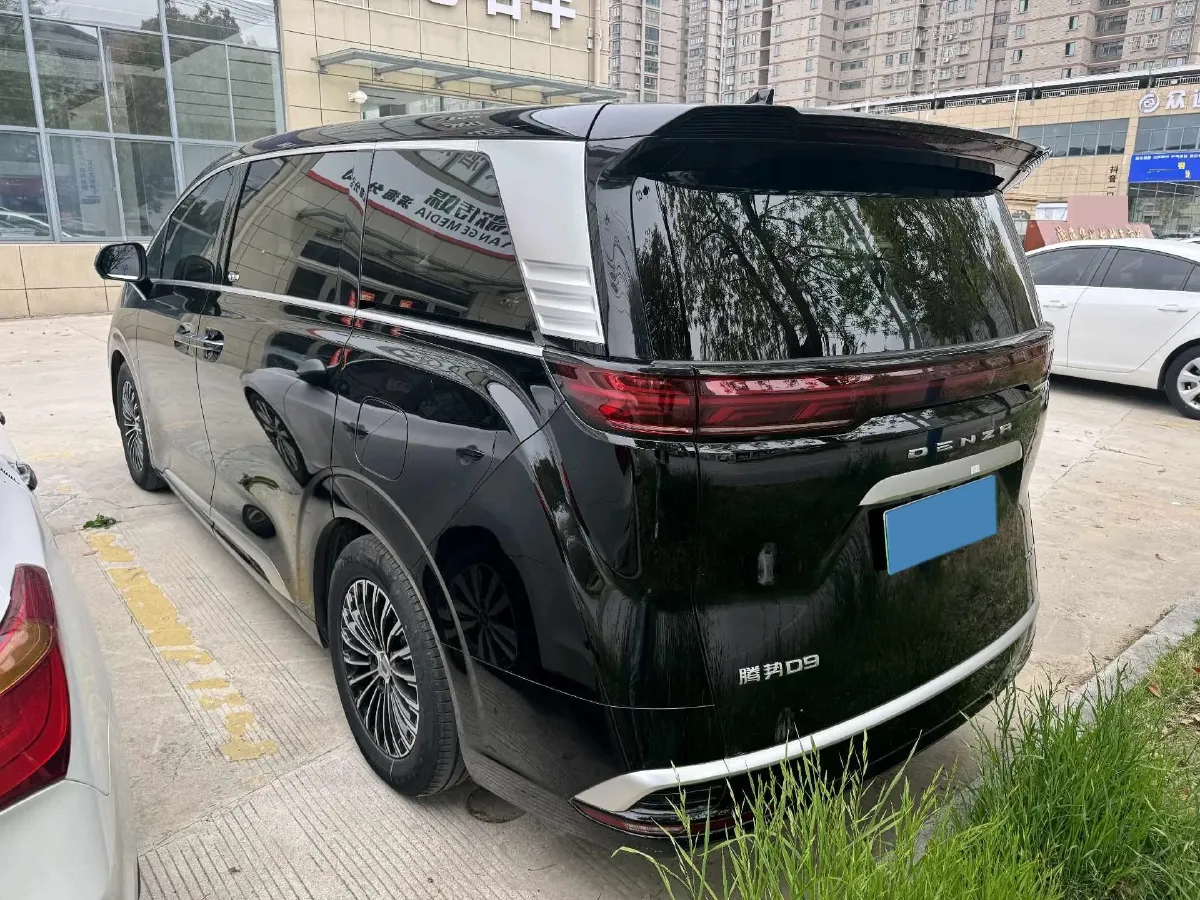 2024 Denza D9 1.5T 139HP L4 E-CVT PHEV 40KWH,autocango,china used car exporter,china ev exporter,chinese used car exporter,chinese used ev exporter
