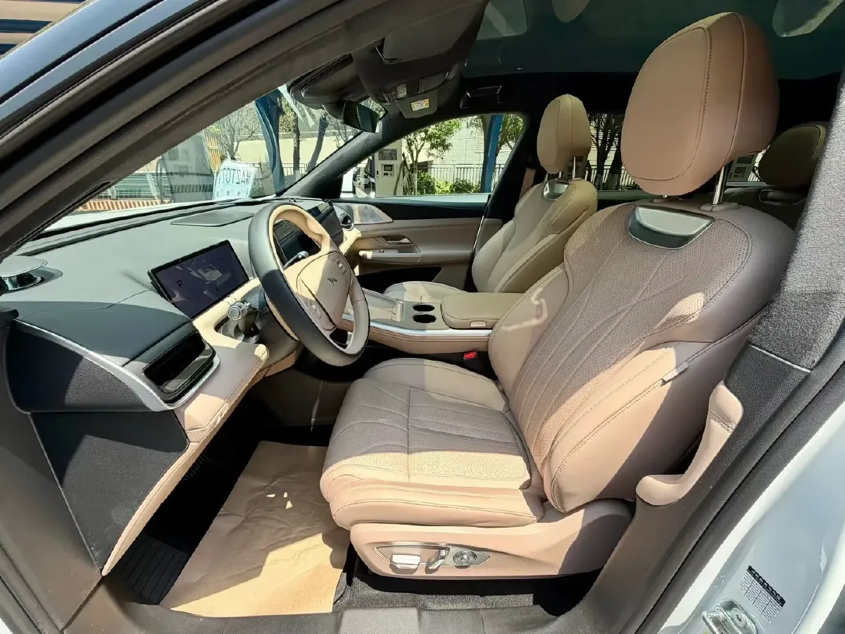 2025 Xpeng G9 BEV 79KWH,autocango,china used car exporter,china ev exporter,chinese used car exporter,chinese used ev exporter