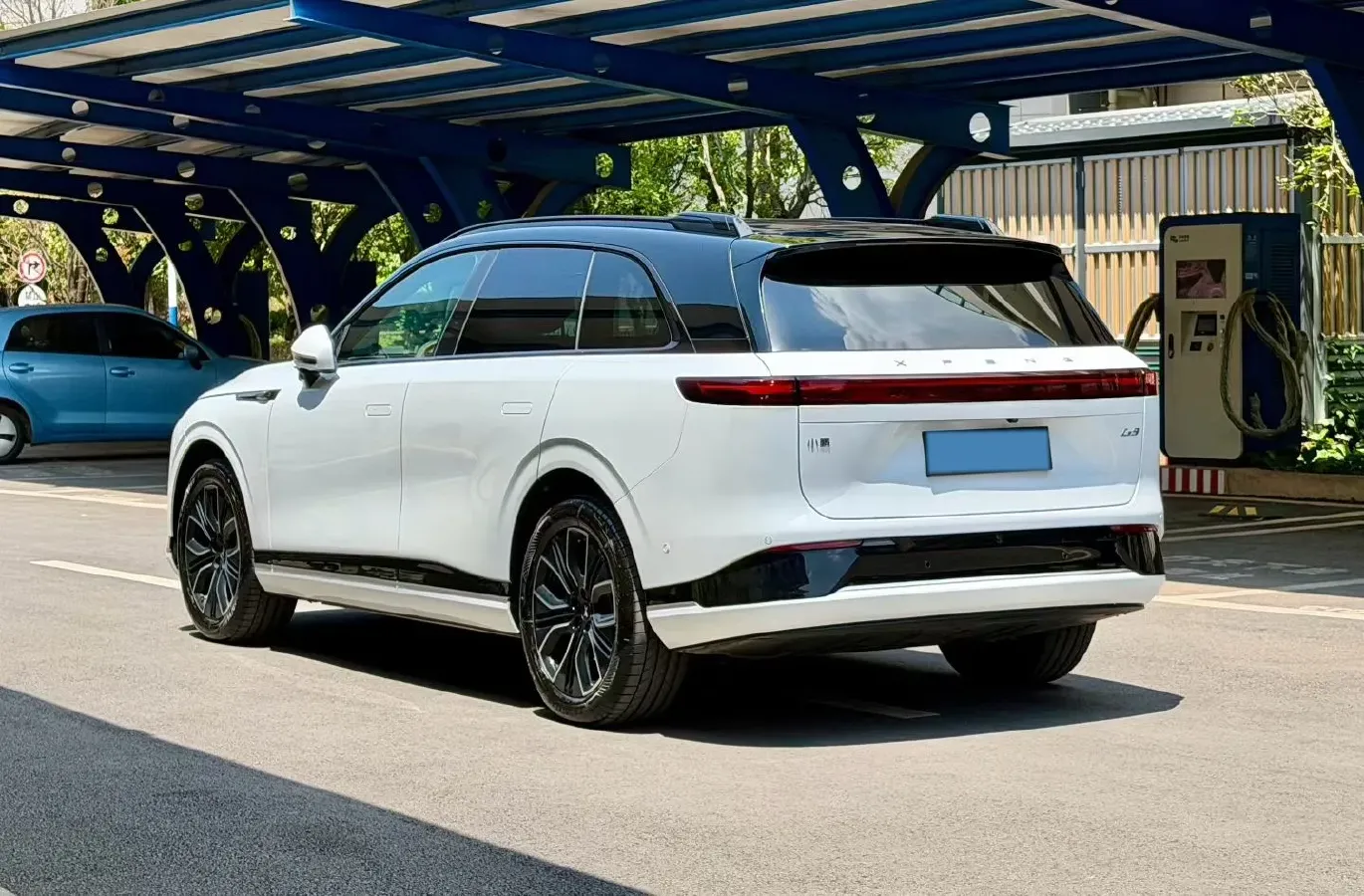 2025 Xpeng G9 BEV 79KWH,autocango,china used car exporter,china ev exporter,chinese used car exporter,chinese used ev exporter