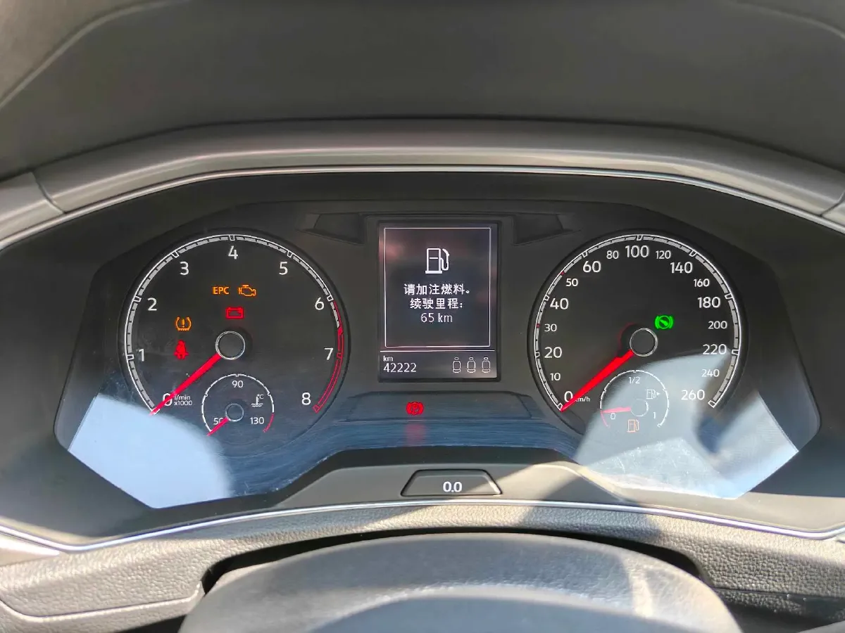 2022 Volkswagen T-Roc 1.4T 150HP L4 7DCT,autocango,china used car exporter,china ev exporter,chinese used car exporter,chinese used ev exporter