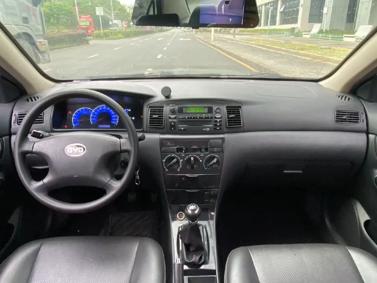 2018 BYD F3 1.5L 109HP L4 5MT,autocango,china used car exporter,china ev exporter,chinese used car exporter,chinese used ev exporter