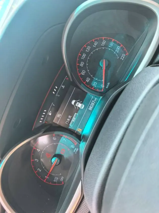 2019 Chevrolet Monza 1.3T 163HP L3 6AT,autocango,china used car exporter,china ev exporter,chinese used car exporter,chinese used ev exporter