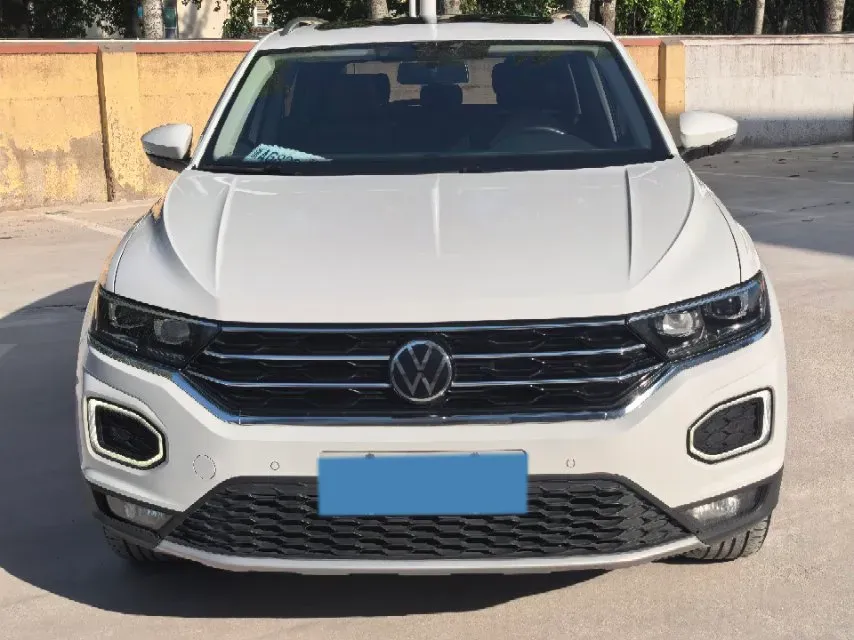 2022 Volkswagen T-Roc 1.4T 150HP L4 7DCT,autocango,china used car exporter,china ev exporter,chinese used car exporter,chinese used ev exporter
