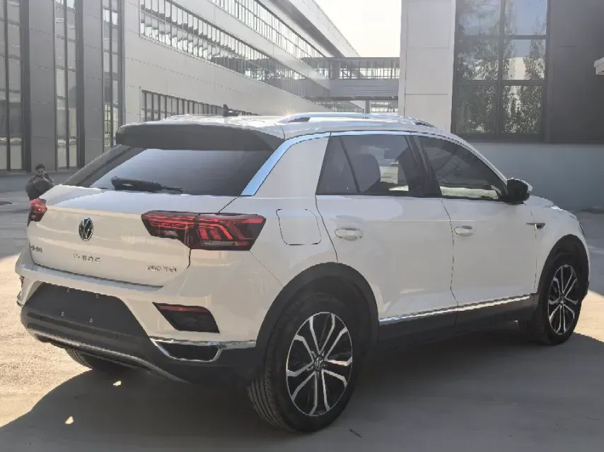 2022 Volkswagen T-Roc 1.4T 150HP L4 7DCT,autocango,china used car exporter,china ev exporter,chinese used car exporter,chinese used ev exporter