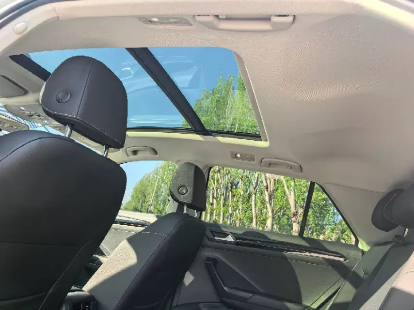 2022 Volkswagen T-Roc 1.4T 150HP L4 7DCT,autocango,china used car exporter,china ev exporter,chinese used car exporter,chinese used ev exporter