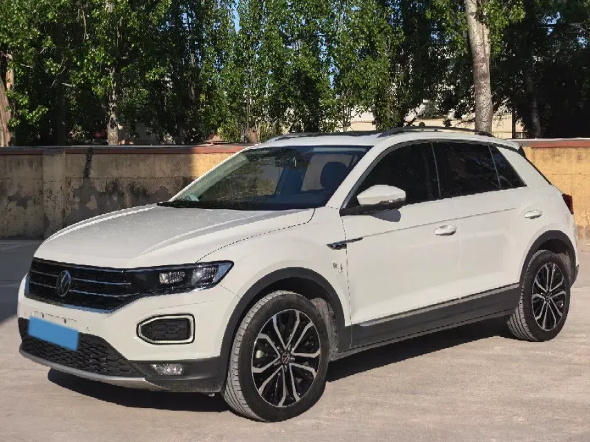 2022 Volkswagen T-Roc 1.4T 150HP L4 7DCT,autocango,china used car exporter,china ev exporter,chinese used car exporter,chinese used ev exporter
