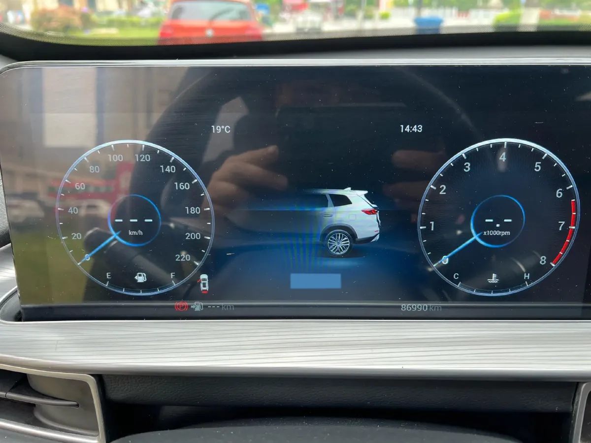 2021 Chery Tiggo 8 Plus 1.6T 197HP L4 7DCT,autocango,china used car exporter,china ev exporter,chinese used car exporter,chinese used ev exporter