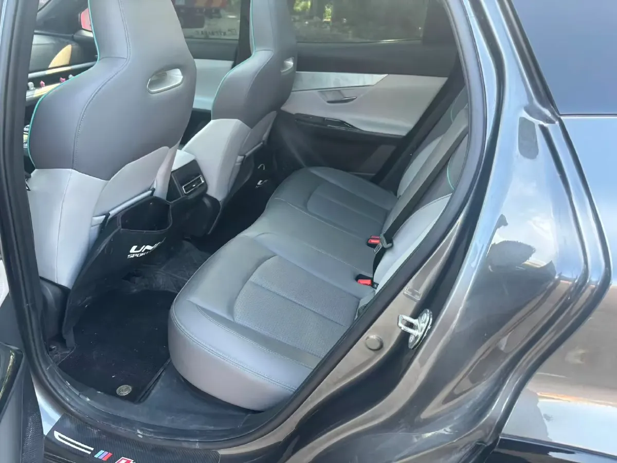 2023 ChangAn UNI-T 1.5T 188HP L4 7DCT,autocango,china used car exporter,china ev exporter,chinese used car exporter,chinese used ev exporter