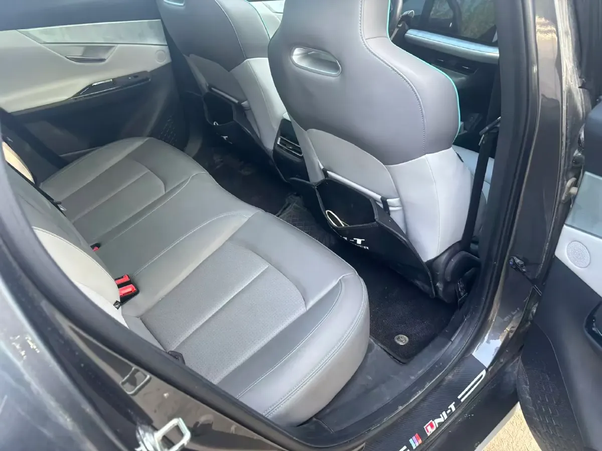 2023 ChangAn UNI-T 1.5T 188HP L4 7DCT,autocango,china used car exporter,china ev exporter,chinese used car exporter,chinese used ev exporter