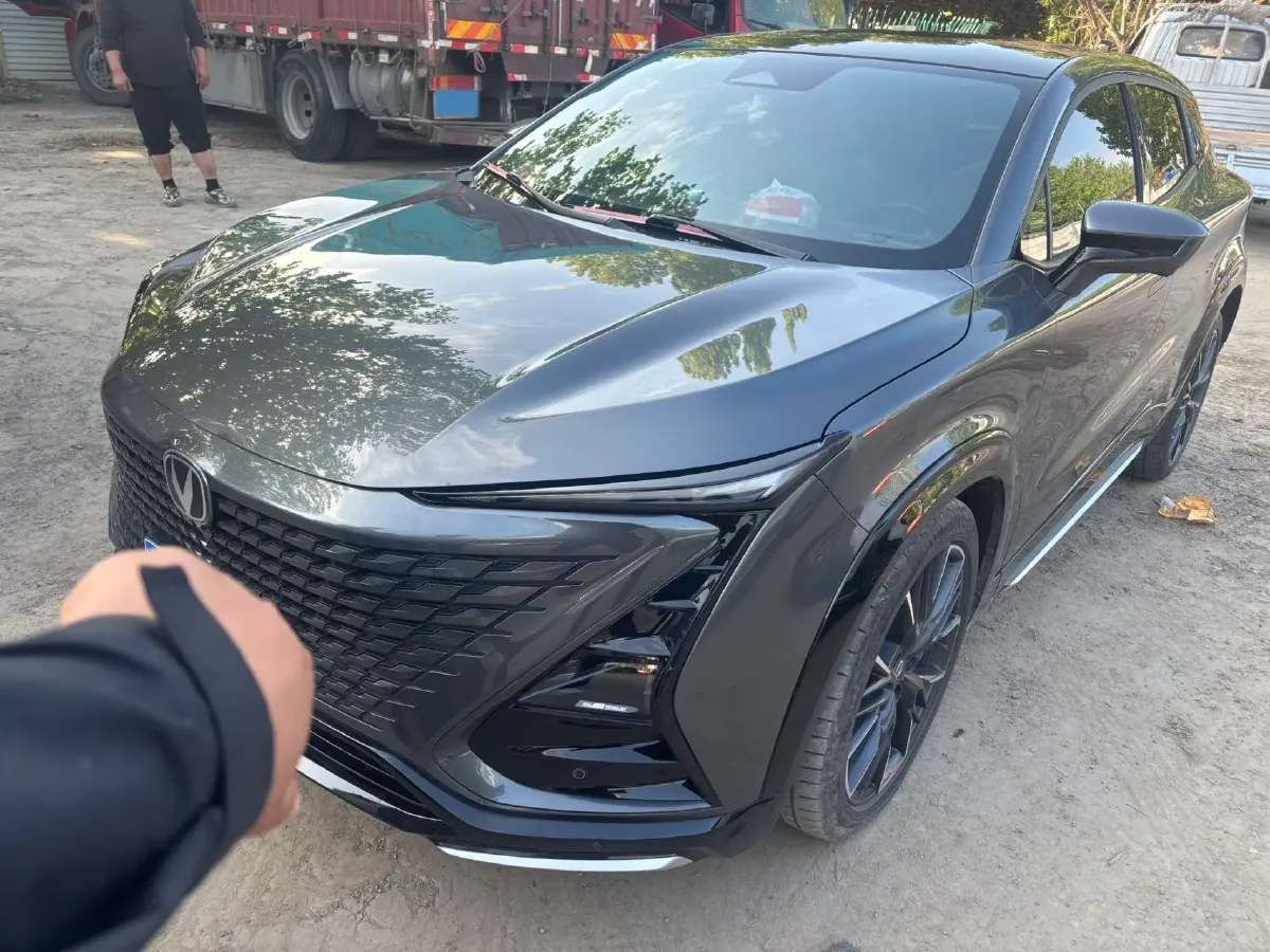 2023 ChangAn UNI-T 1.5T 188HP L4 7DCT,autocango,china used car exporter,china ev exporter,chinese used car exporter,chinese used ev exporter