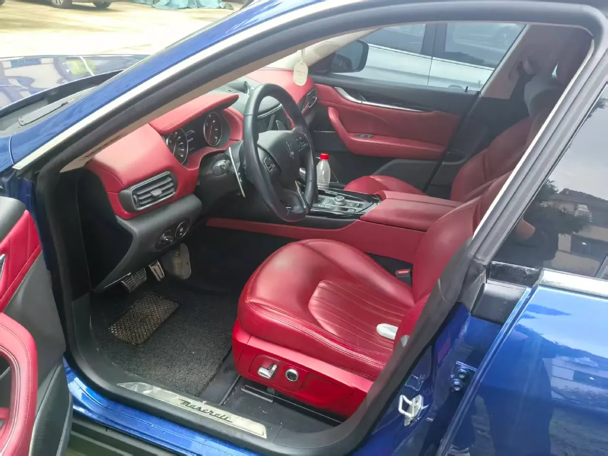 2021 Maserati Levante 3.0T 350HP V6 8AT,autocango,china used car exporter,china ev exporter,chinese used car exporter,chinese used ev exporter