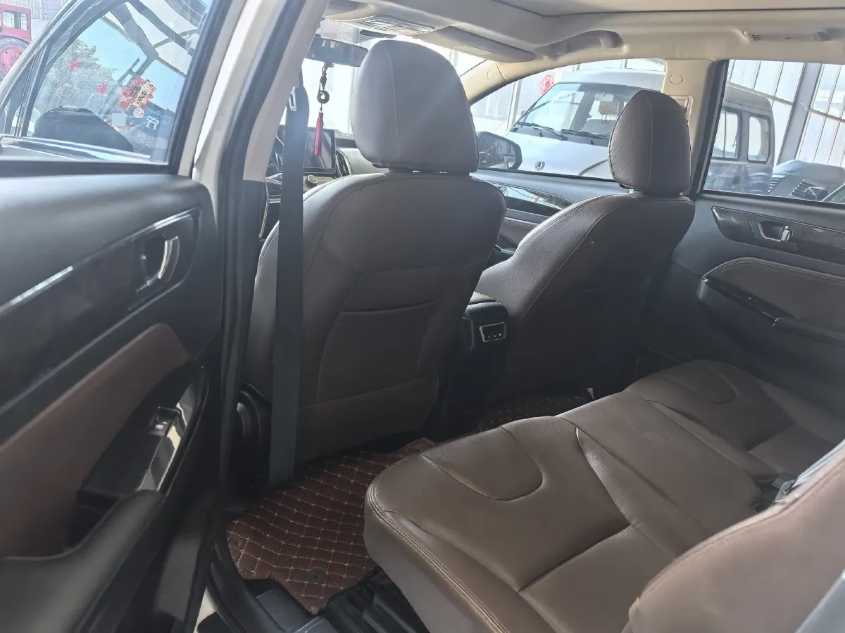 2017 LiFan XuanLang 2.0L 141HP L4 CVT,autocango,china used car exporter,china ev exporter,chinese used car exporter,chinese used ev exporter