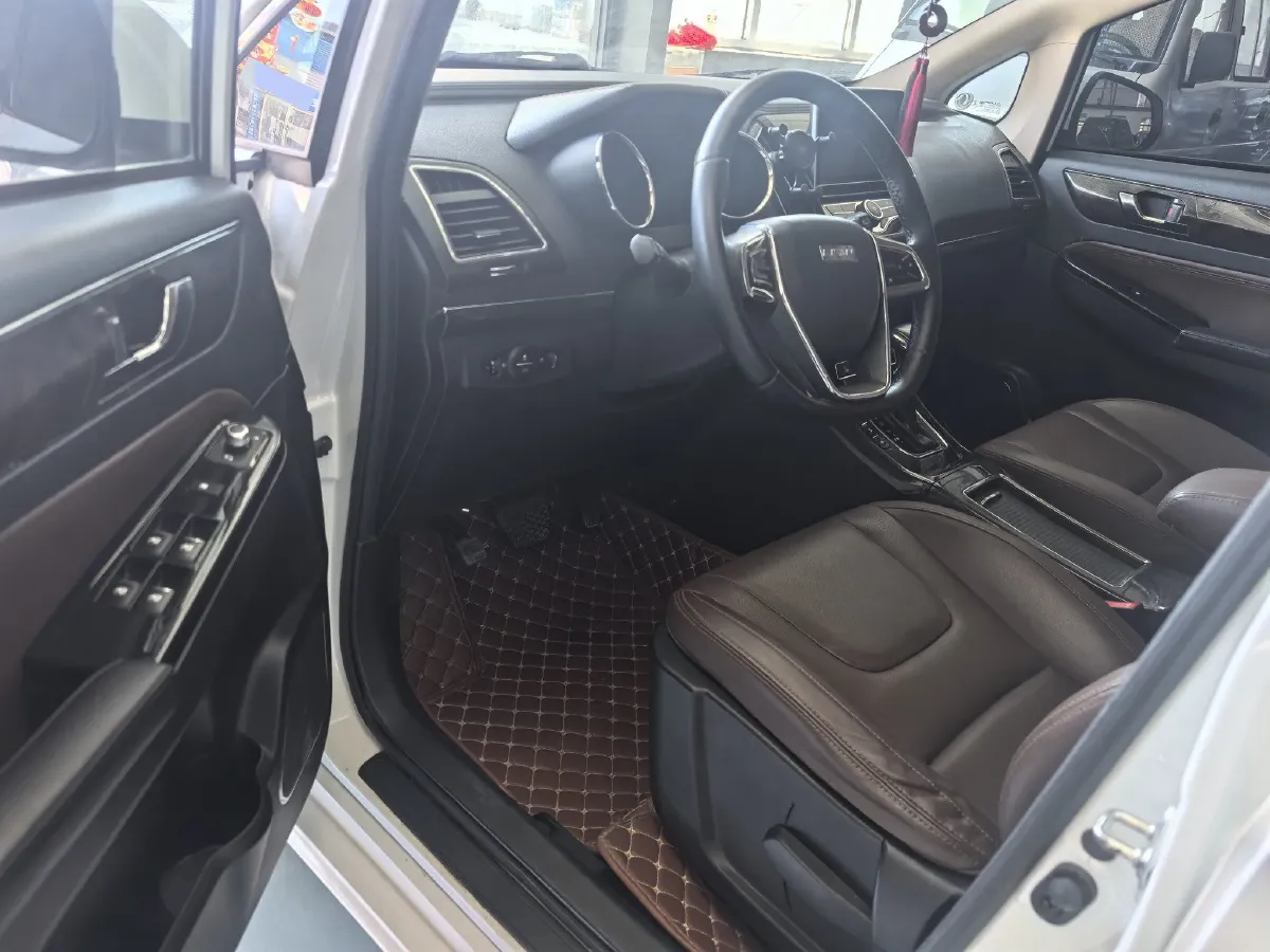 2017 LiFan XuanLang 2.0L 141HP L4 CVT,autocango,china used car exporter,china ev exporter,chinese used car exporter,chinese used ev exporter