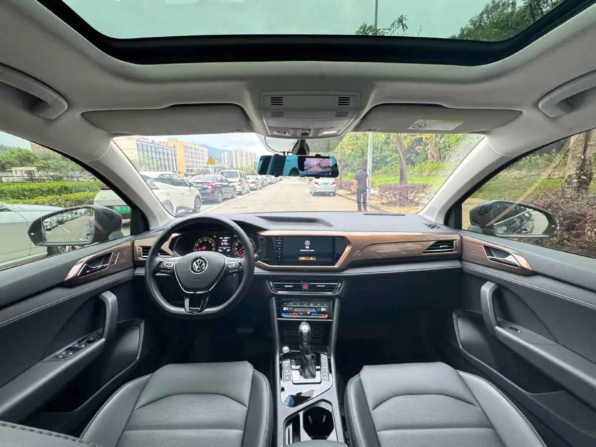 2021 Volkswagen Tharu 1.4T 150HP L4 7DCT,autocango,china used car exporter,china ev exporter,chinese used car exporter,chinese used ev exporter