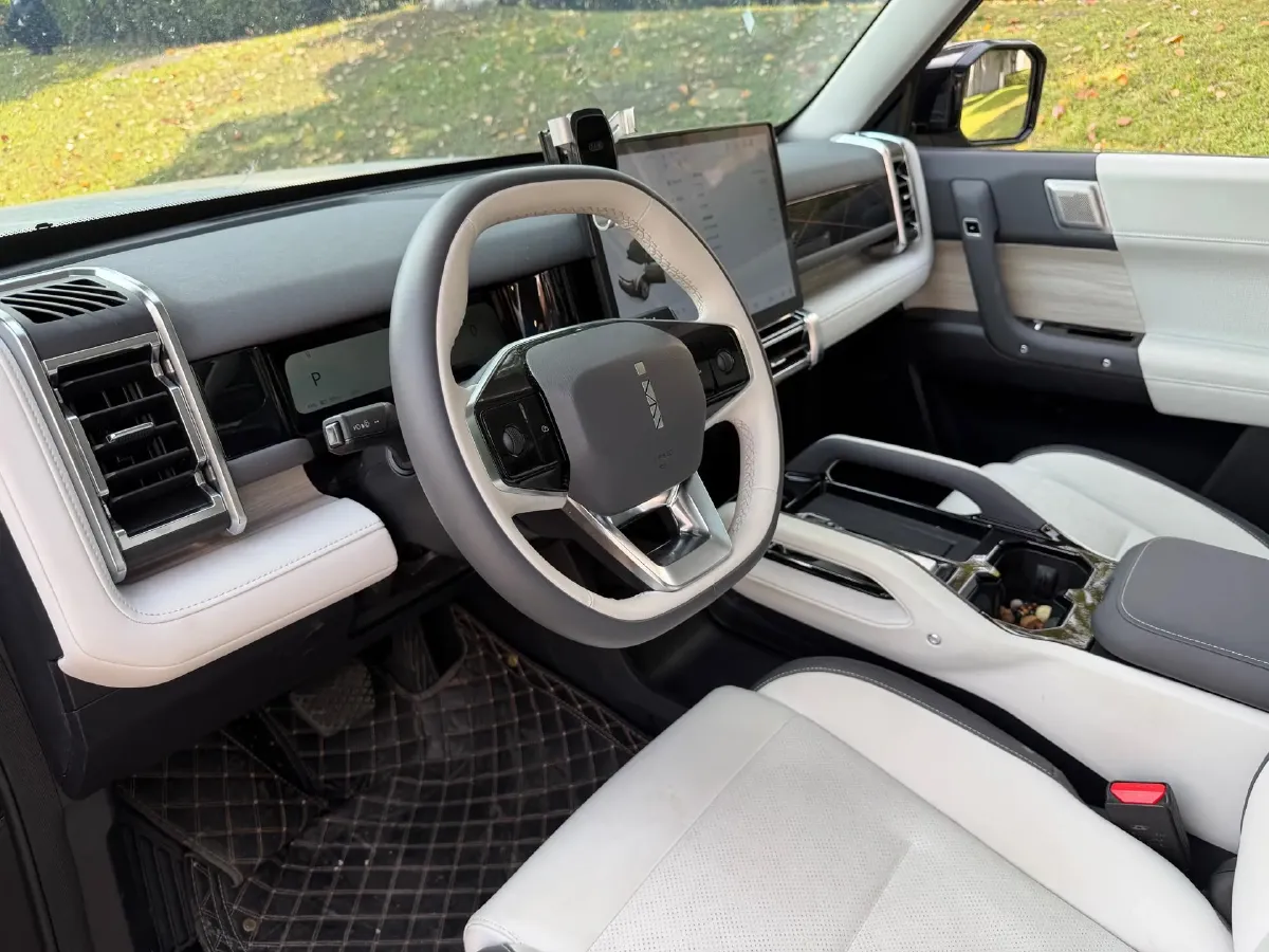 2024 iCAR iCAR 03 BEV 65.69KWH,autocango,china used car exporter,china ev exporter,chinese used car exporter,chinese used ev exporter