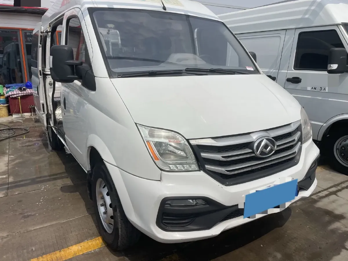 2021 MAXUS XinTu V80 2.0T 139HP L4 6MT,autocango,china used car exporter,china ev exporter,chinese used car exporter,chinese used ev exporter