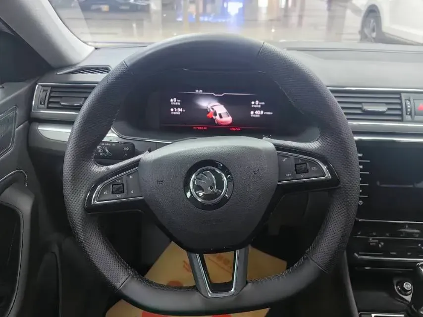 2022 Skoda Superb 1.4T 150HP L4 7DCT,autocango,china used car exporter,china ev exporter,chinese used car exporter,chinese used ev exporter