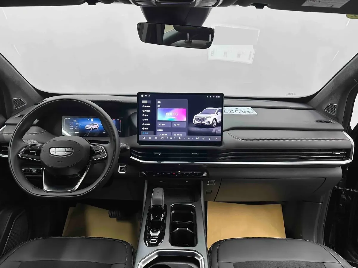 2025 Geely Okavango L 2.0T 218HP L4 7DCT,autocango,china used car exporter,china ev exporter,chinese used car exporter,chinese used ev exporter