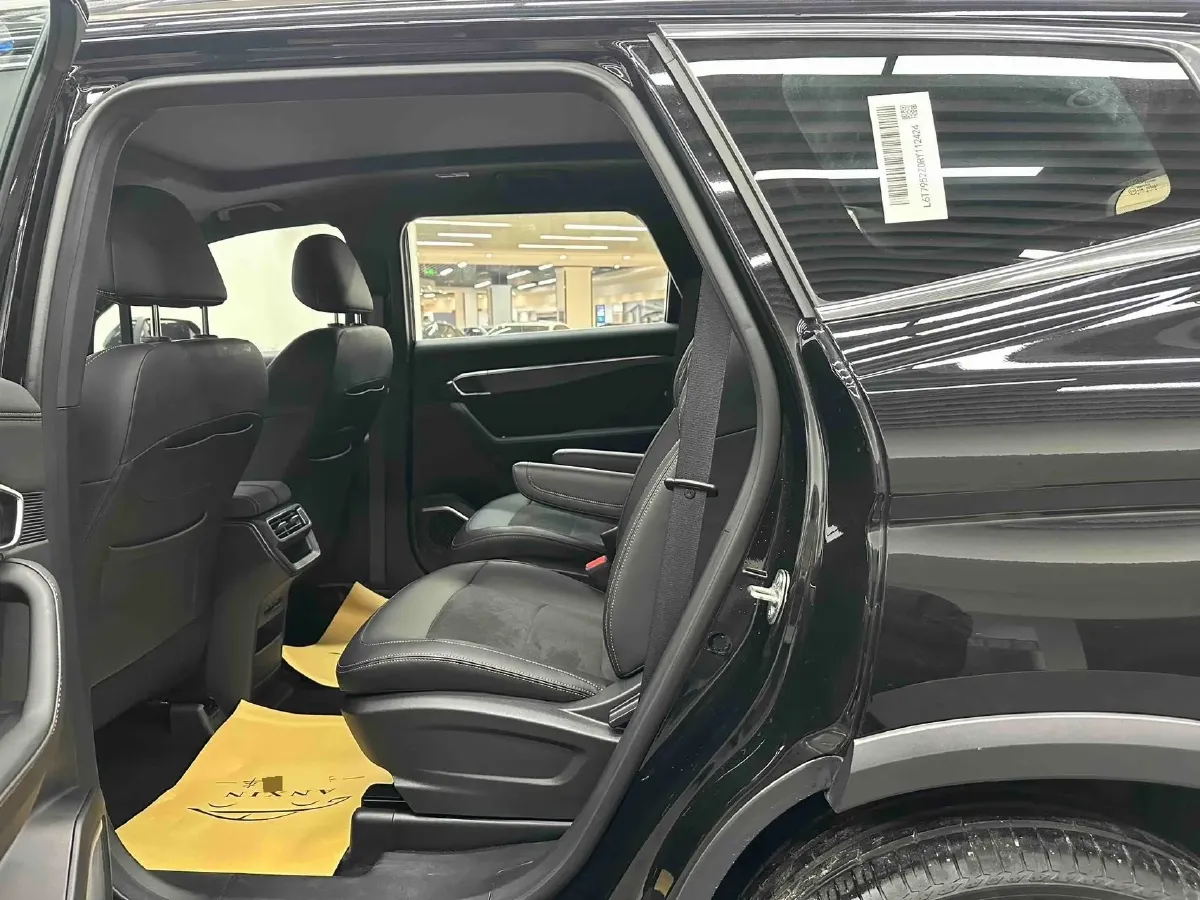 2025 Geely Okavango L 2.0T 218HP L4 7DCT,autocango,china used car exporter,china ev exporter,chinese used car exporter,chinese used ev exporter