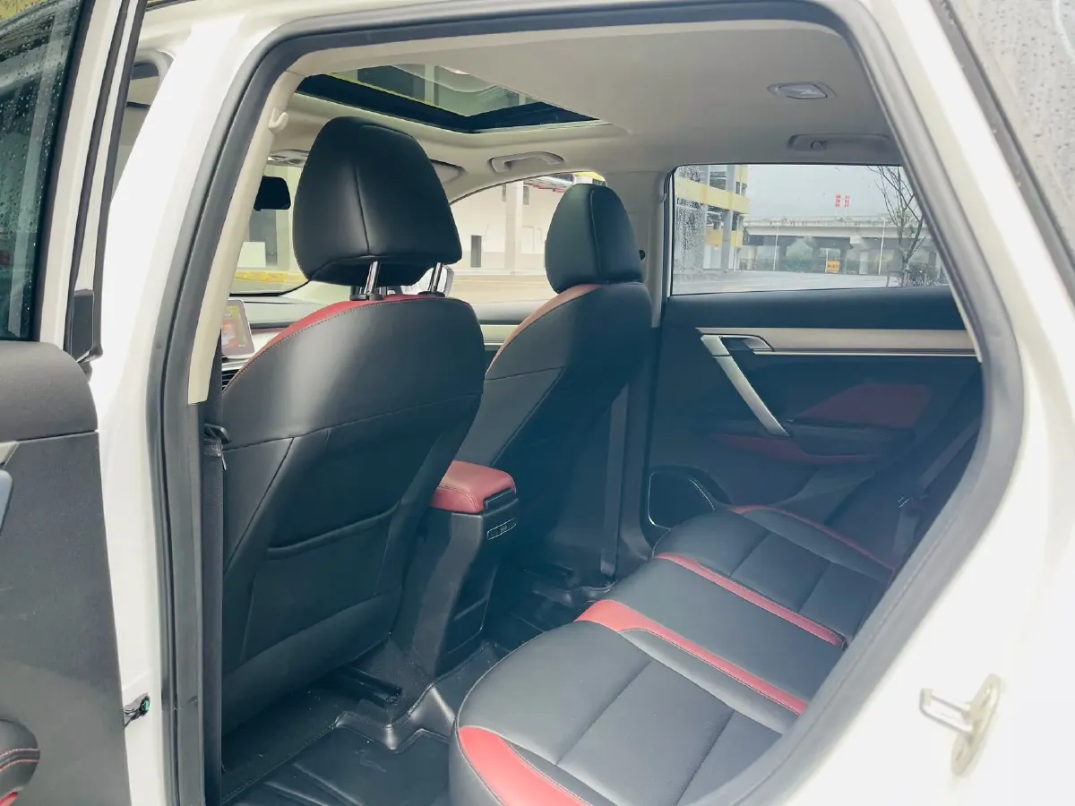 2021 Geely Coolray 1.4T 141HP L4 6DCT,autocango,china used car exporter,china ev exporter,chinese used car exporter,chinese used ev exporter