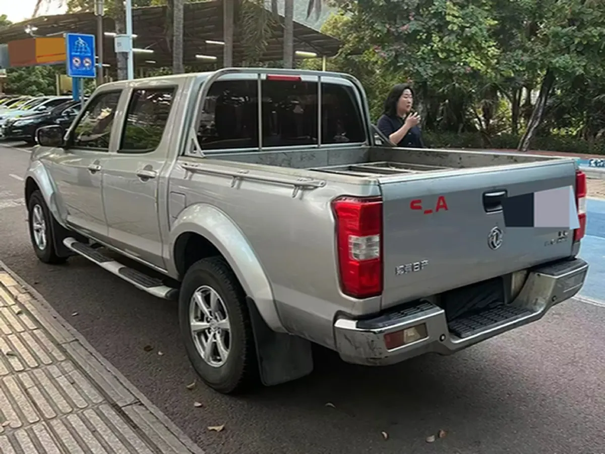 2021 Dongfeng RuiQi 2.4T 165HP L4 5MT,autocango,china used car exporter,china ev exporter,chinese used car exporter,chinese used ev exporter