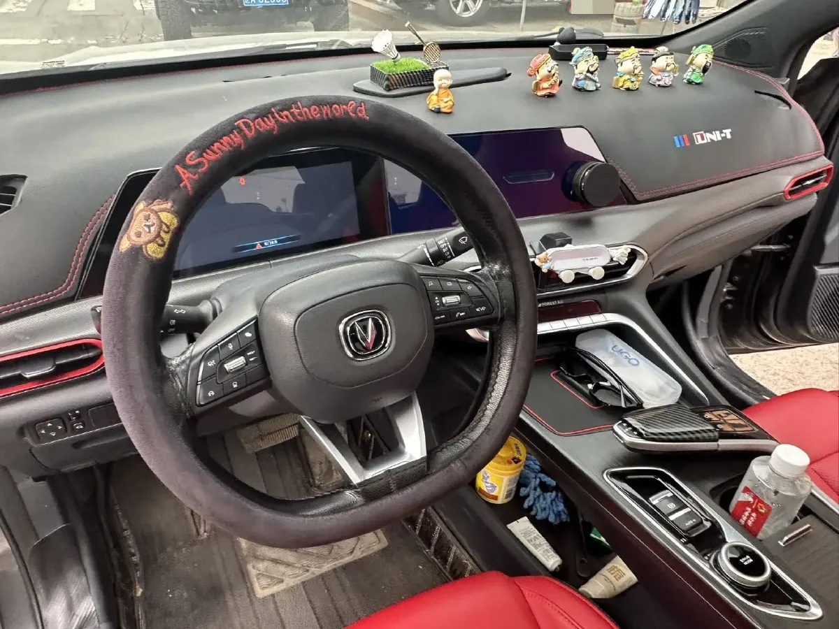 2020 ChangAn UNI-T 1.5T 180HP L4 7DCT,autocango,china used car exporter,china ev exporter,chinese used car exporter,chinese used ev exporter