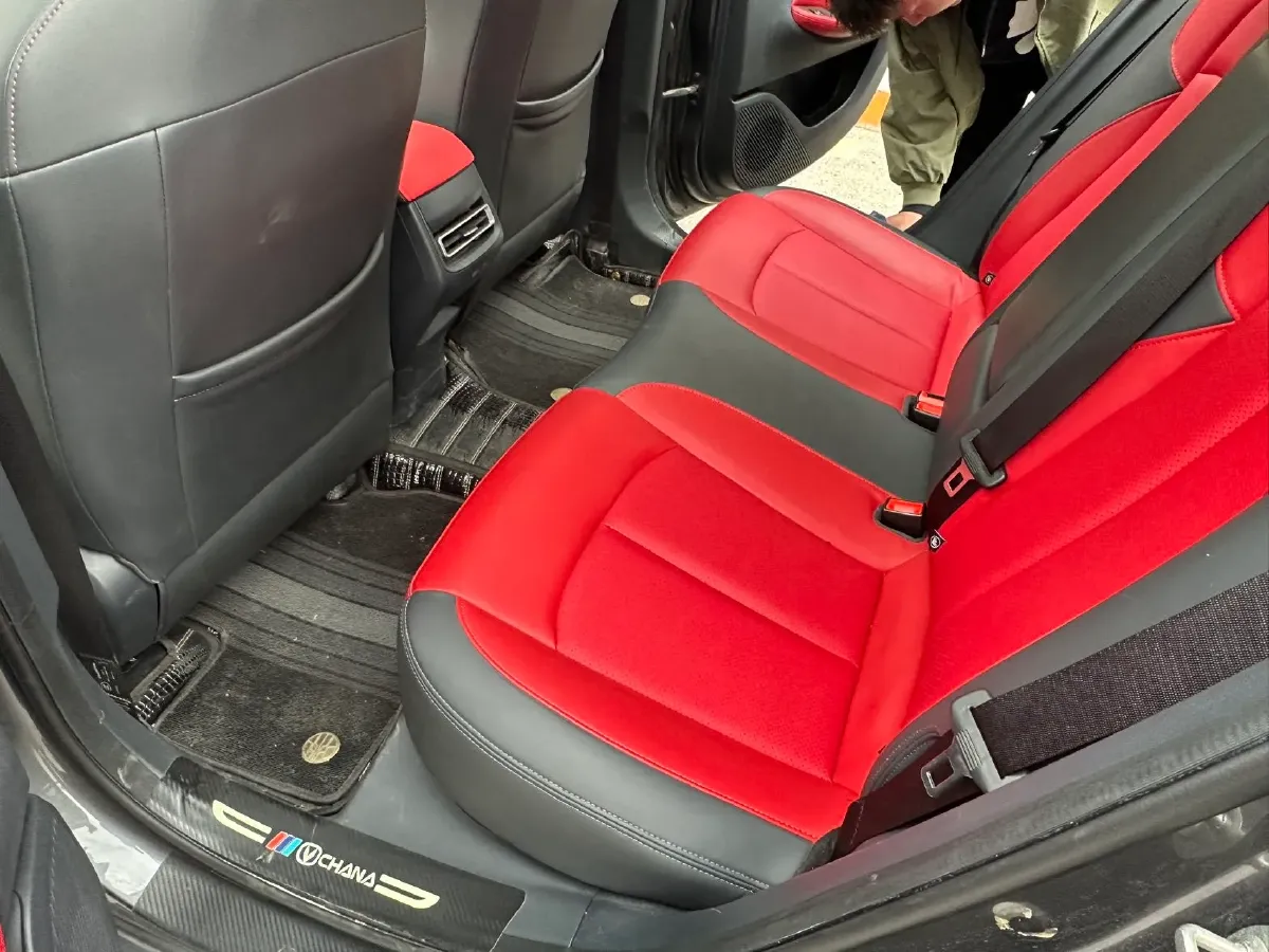 2020 ChangAn UNI-T 1.5T 180HP L4 7DCT,autocango,china used car exporter,china ev exporter,chinese used car exporter,chinese used ev exporter