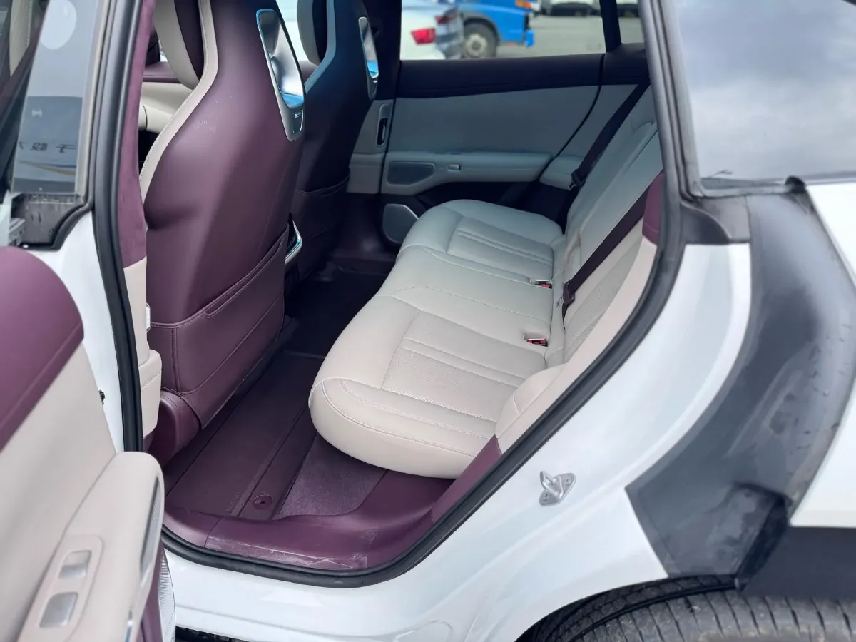 2025 MI YU7 BEV 101.7KWH,autocango,china used car exporter,china ev exporter,chinese used car exporter,chinese used ev exporter