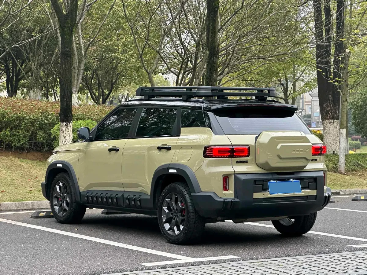 2025 Geely Cowboy 1.5T 181HP L4 7DCT,autocango,china used car exporter,china ev exporter,chinese used car exporter,chinese used ev exporter