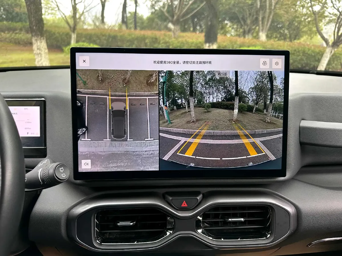 2025 Geely Cowboy 1.5T 181HP L4 7DCT,autocango,china used car exporter,china ev exporter,chinese used car exporter,chinese used ev exporter