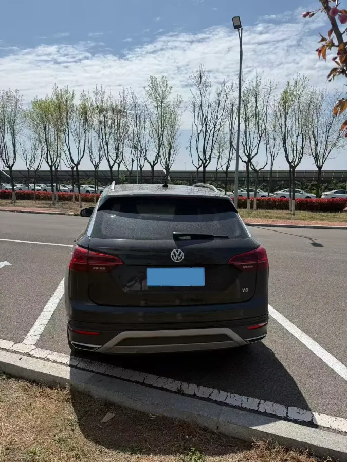 2020 Volkswagen Tayron 2.0T 186HP L4 7DCT,autocango,china used car exporter,china ev exporter,chinese used car exporter,chinese used ev exporter