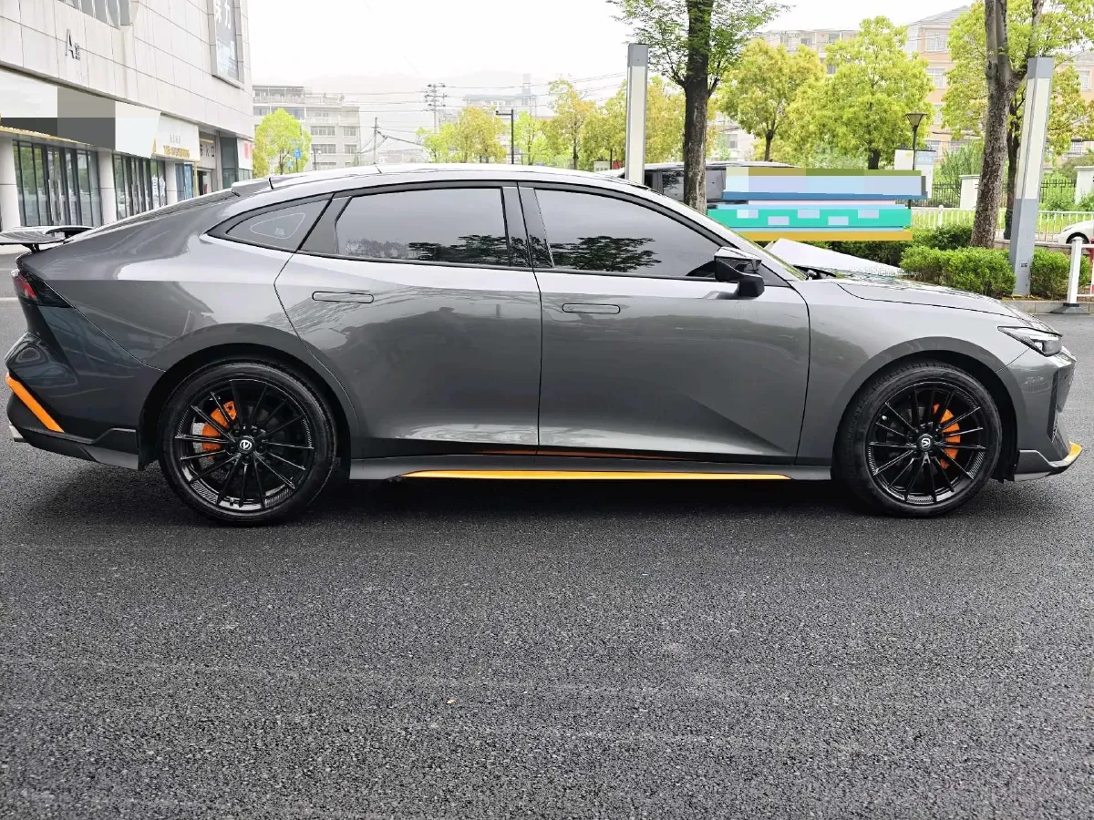 2024 ChangAn UNI-V 1.5T 188HP L4 7DCT,autocango,china used car exporter,china ev exporter,chinese used car exporter,chinese used ev exporter